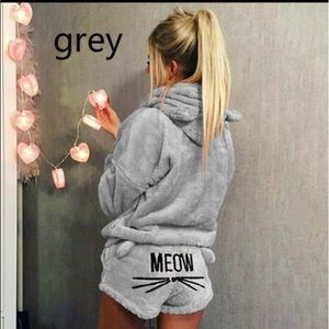 New 5XL Grey cute hoody and shorts